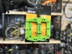 Evo Rulmanlı Çivili Bisiklet Pedalı Yeşil