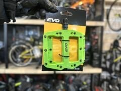 Evo Rulmanlı Çivili Bisiklet Pedalı Yeşil