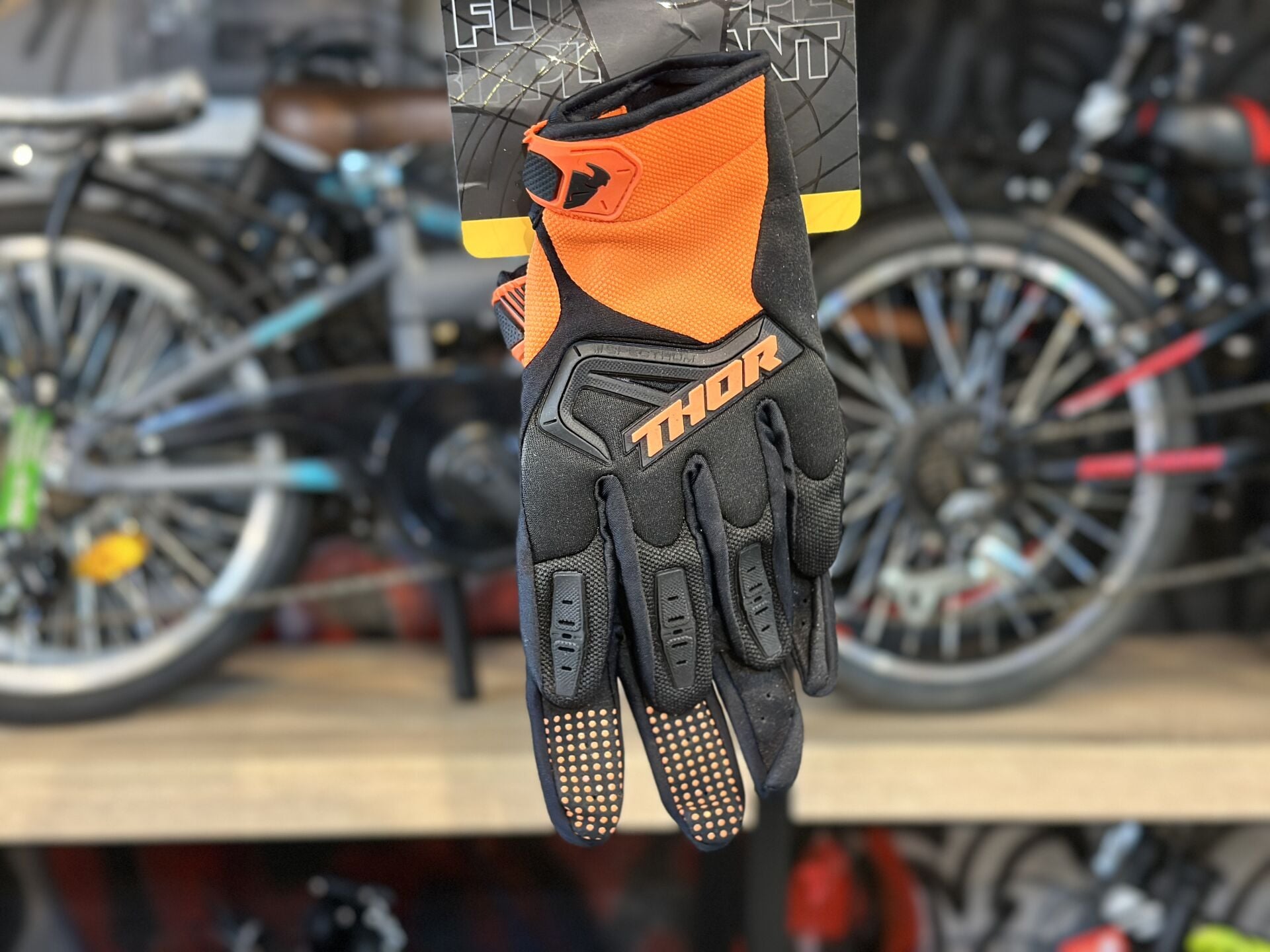 Thor Bisiklet Eldiveni Turuncu Siyah
