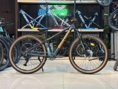 MAGMA 27.X ESSA 1X8SP HD 38 /  JY SİYAH-TURUNCU