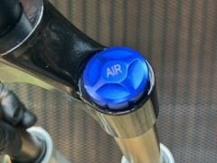 TANKE 32 Havalı Amortisör 26 Jant 120mm Kilitlemeli – Gri MTB Ön Maşa