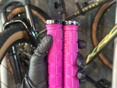 Riderace Vidalı Silikon Pembe Bisiklet Elcik
