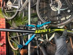 LUNJE Alüminyum MTB Gidon 780 mm 50° Rise Siyah - Sarı