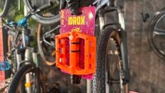 Asistan Drox PD 720 Rulmanlı Bisiklet Pedalı – Hafif Alüminyum Platform Pedal Turuncu