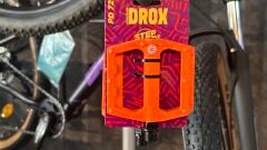 Asistan Drox PD 720 Rulmanlı Bisiklet Pedalı – Hafif Alüminyum Platform Pedal Turuncu