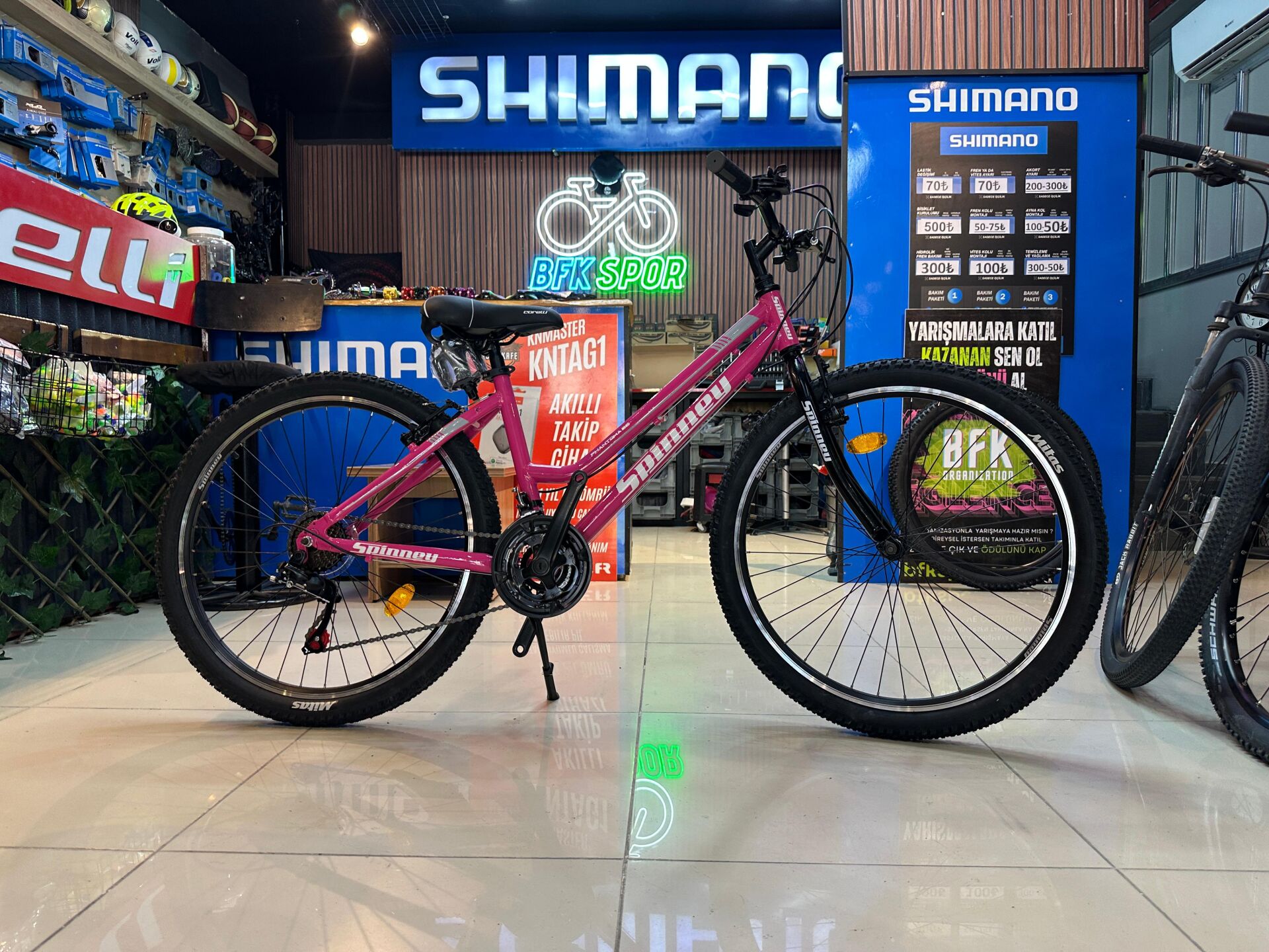 CORELLI SPINNEY PHANTOMA 26 J - PEMBE