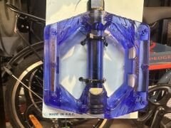ŞEFFAF MAVİ PLATFORM PEDAL - BİSİKLET PEDALI