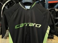 Carraro Force Bisiklet Forması Siyah-Yeşil – Performans & Stil