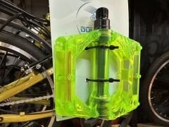 ŞEFFAF YEŞİL PLATFORM PEDAL - BİSİKLET PEDALI